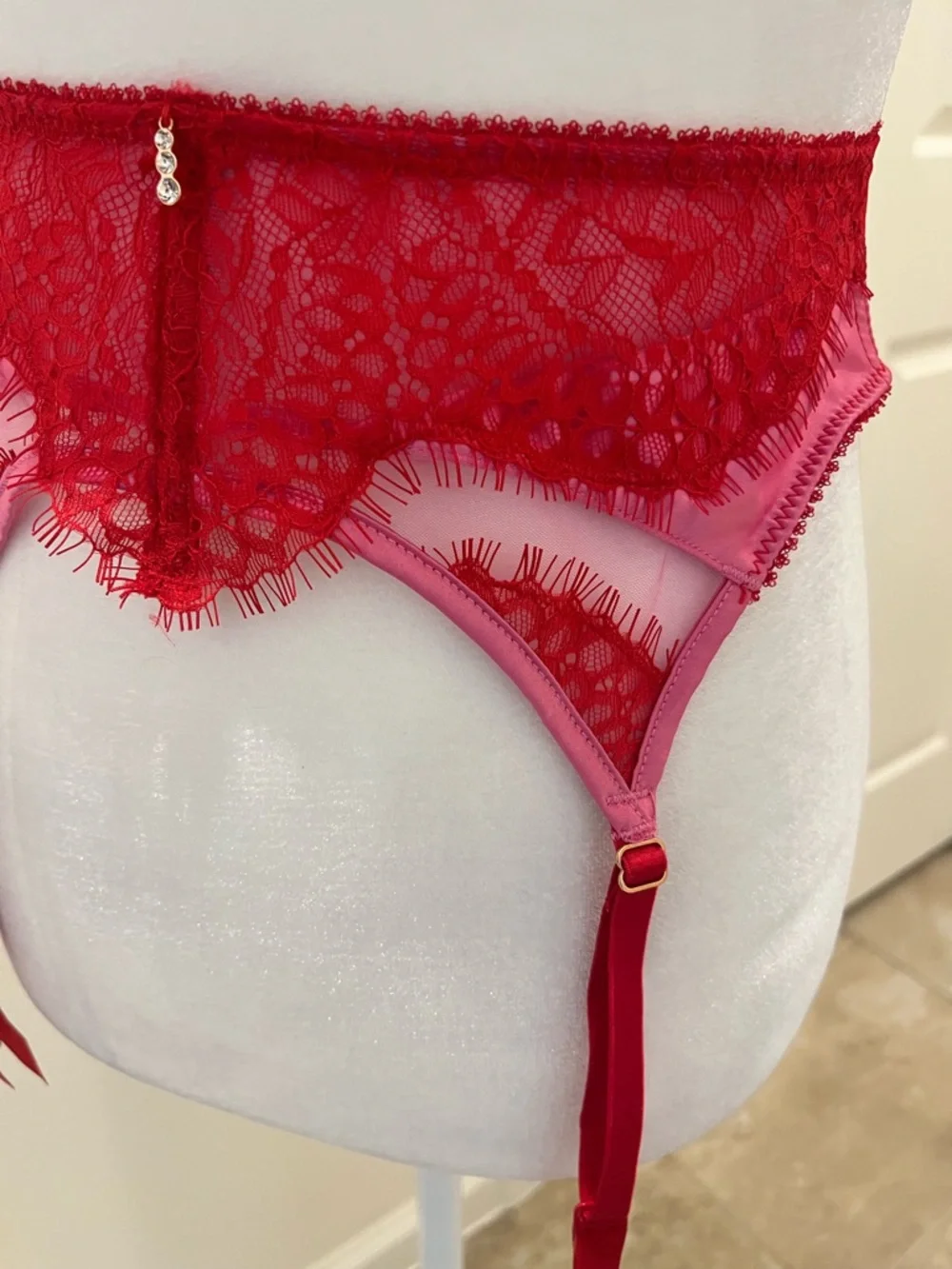 Ann Summers Garter/ Suspender Belt Lovers Spark Pink & Red Small